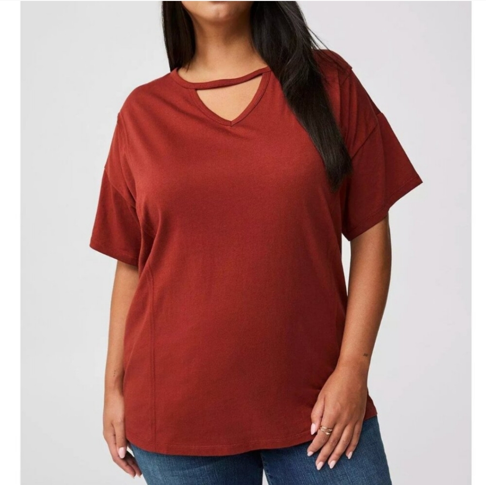 Torrid Heritage Choker Seamed Tee in Brick Red Plus Size 3 22 24 New!